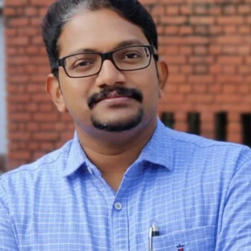 Dr. Vineeth Rajagopal